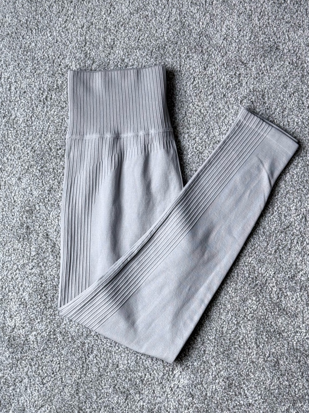 Aeropostale Women’s Light Gray Ribbed High-Waist Leggings